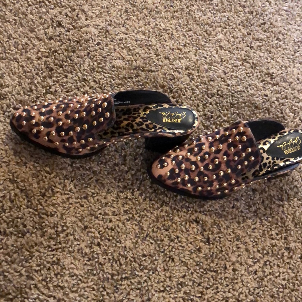 Cheetah print slip on shoes